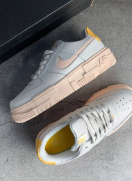 Кроссовки Nike Air Force 1 Pixel White Arctic Orange живое фото 2