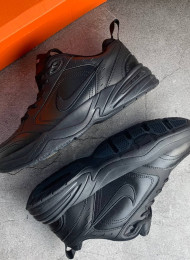 Кроссовки Nike Air Monarch 4 (IV) Triple Black живое фото 2